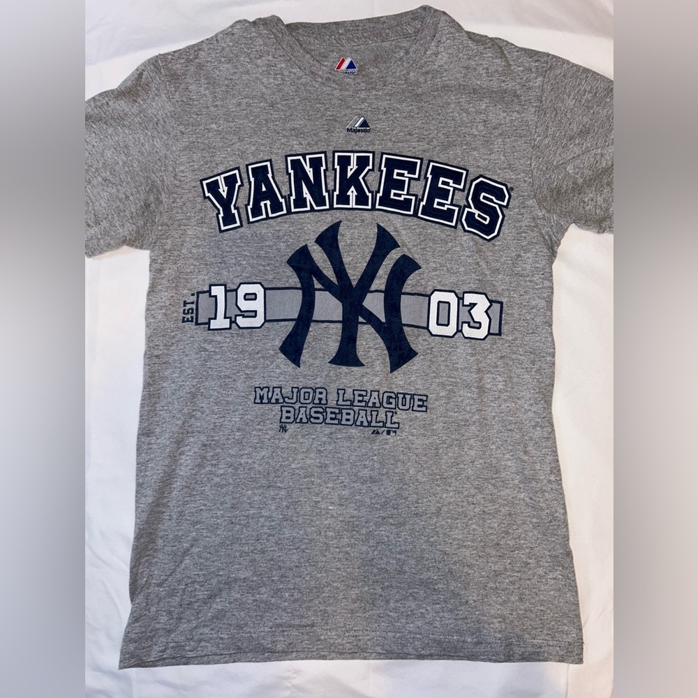 YANKEES Tee Size small